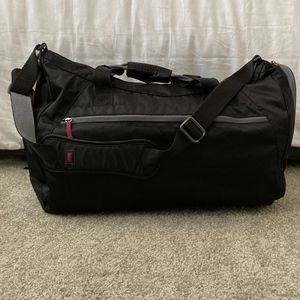 REI Large Gym Bag EUC